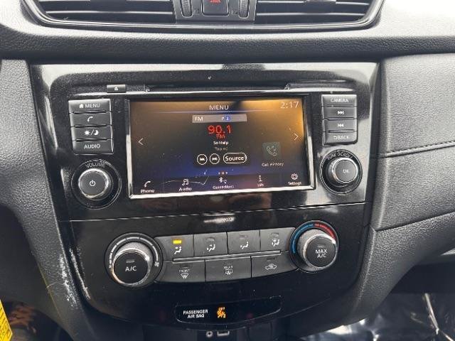 Used 2020 Nissan Rogue S AWD/4WD image 26