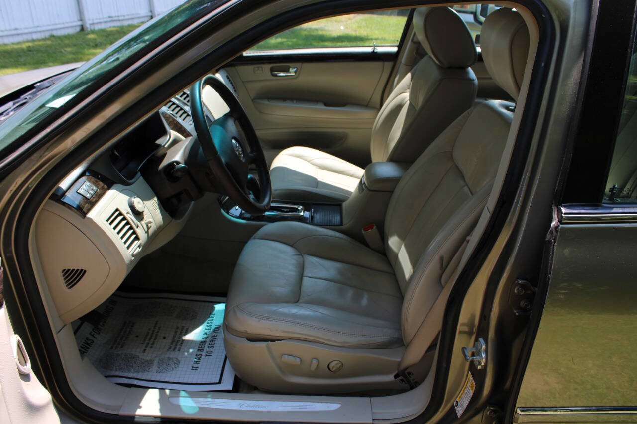 Used 2011 Cadillac DTS image 15