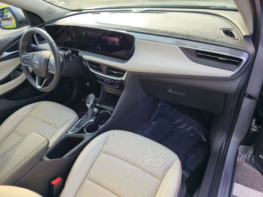 Used 2024 Buick Encore GX Avenir w/ Avenir Convenience Package FWD image 27
