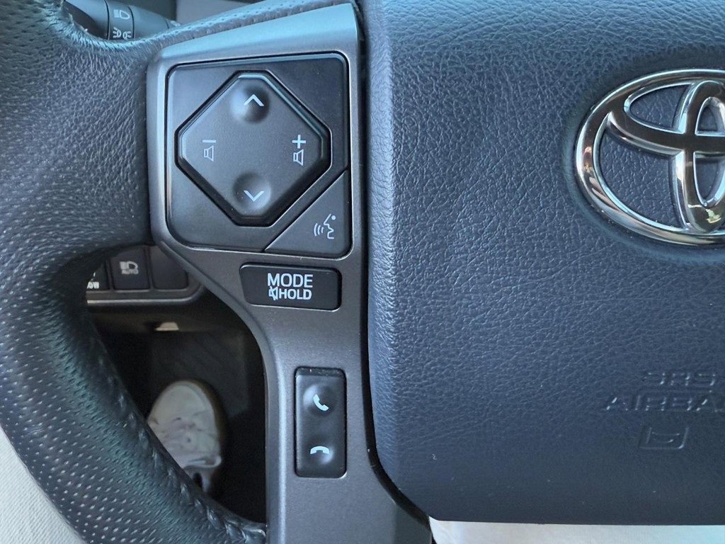 Used 2019 Toyota Tacoma TRD Sport image 16