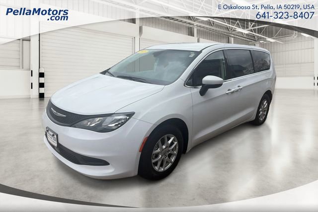 Used 2023 Chrysler Voyager LX FWD image 8