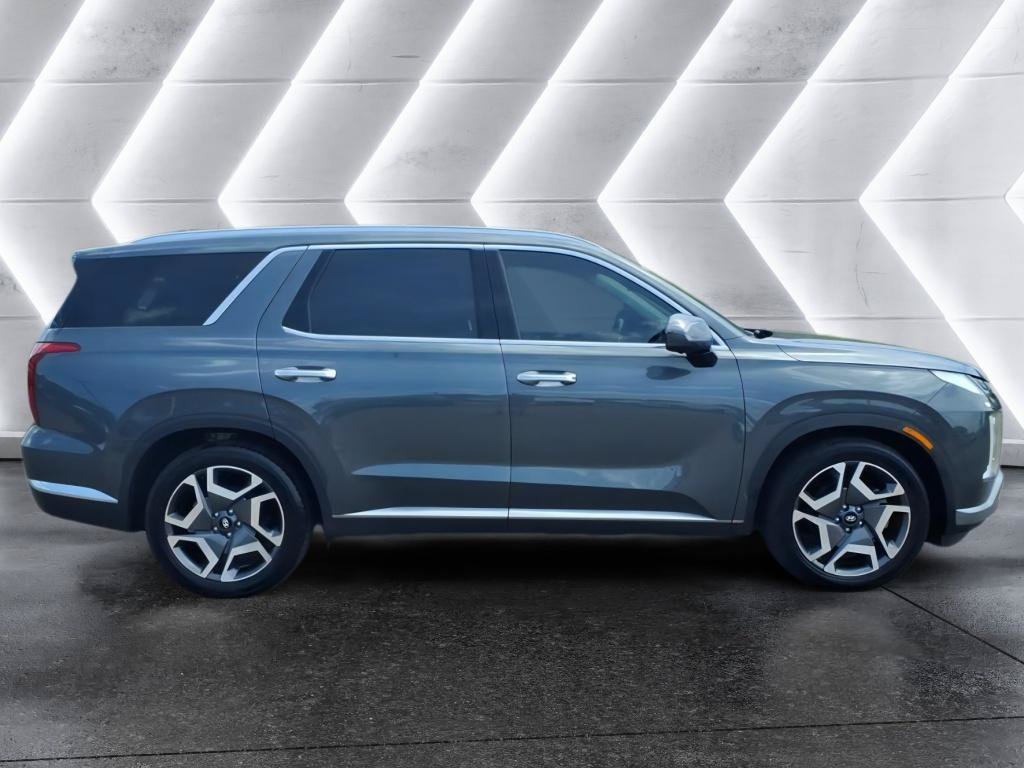 Used 2023 Hyundai Palisade Limited w/ Cargo Package FWD image 6