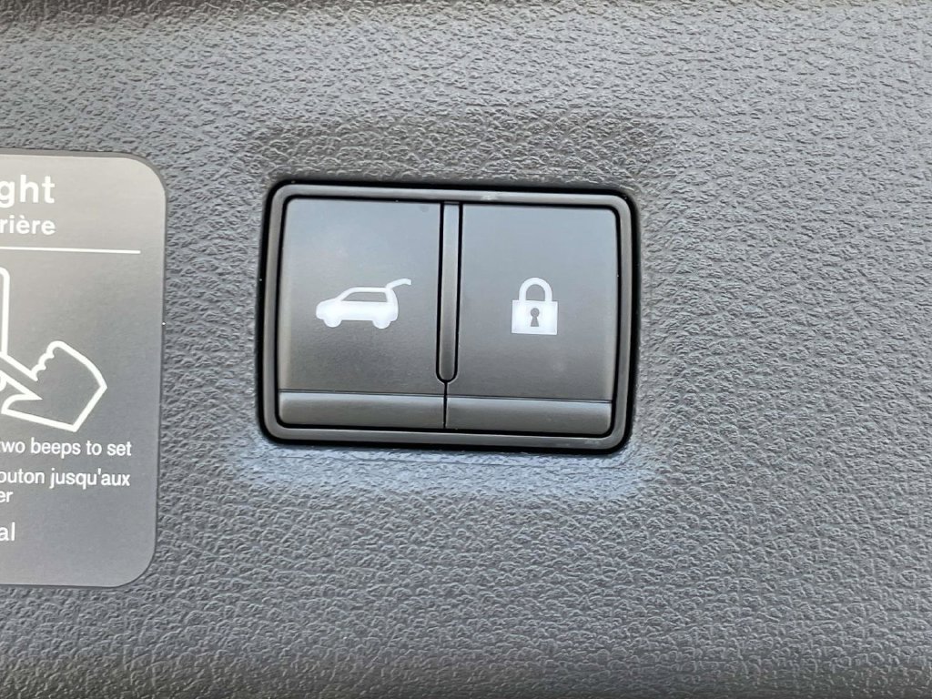 Used 2023 INFINITI QX50 Luxe FWD image 45