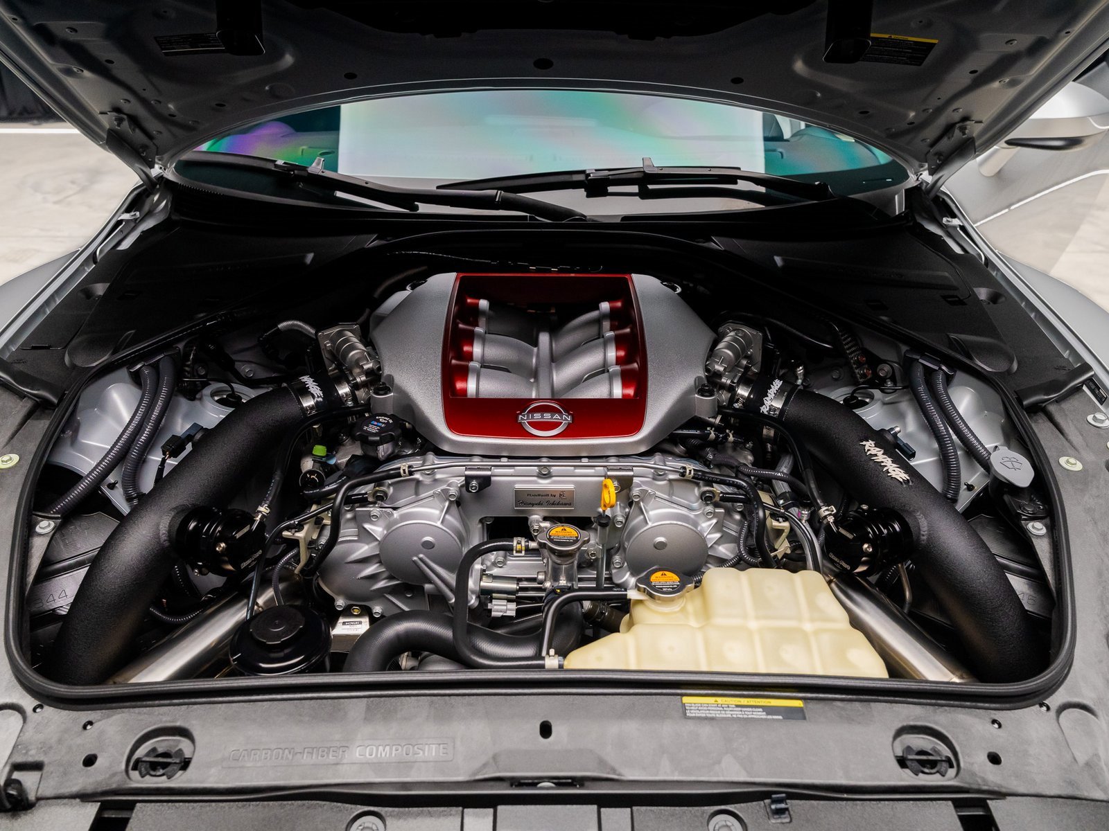 Used 2024 Nissan GT-R Premium w/ Floor Mat Package image 2