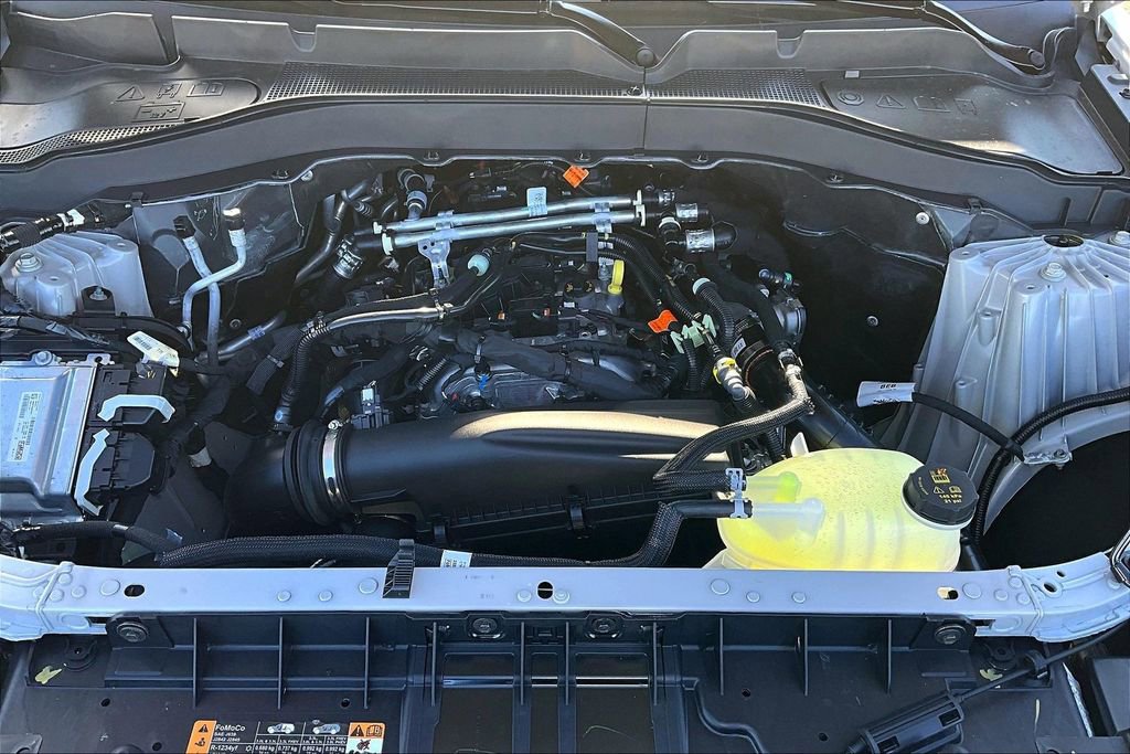 New 2026 Ford Explorer Active w/ Active Comfort Package image 13