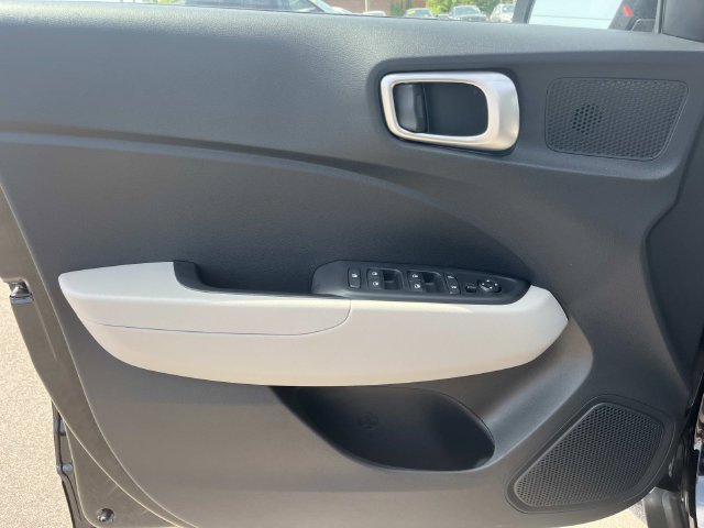 New 2026 Hyundai Venue SEL FWD image 21
