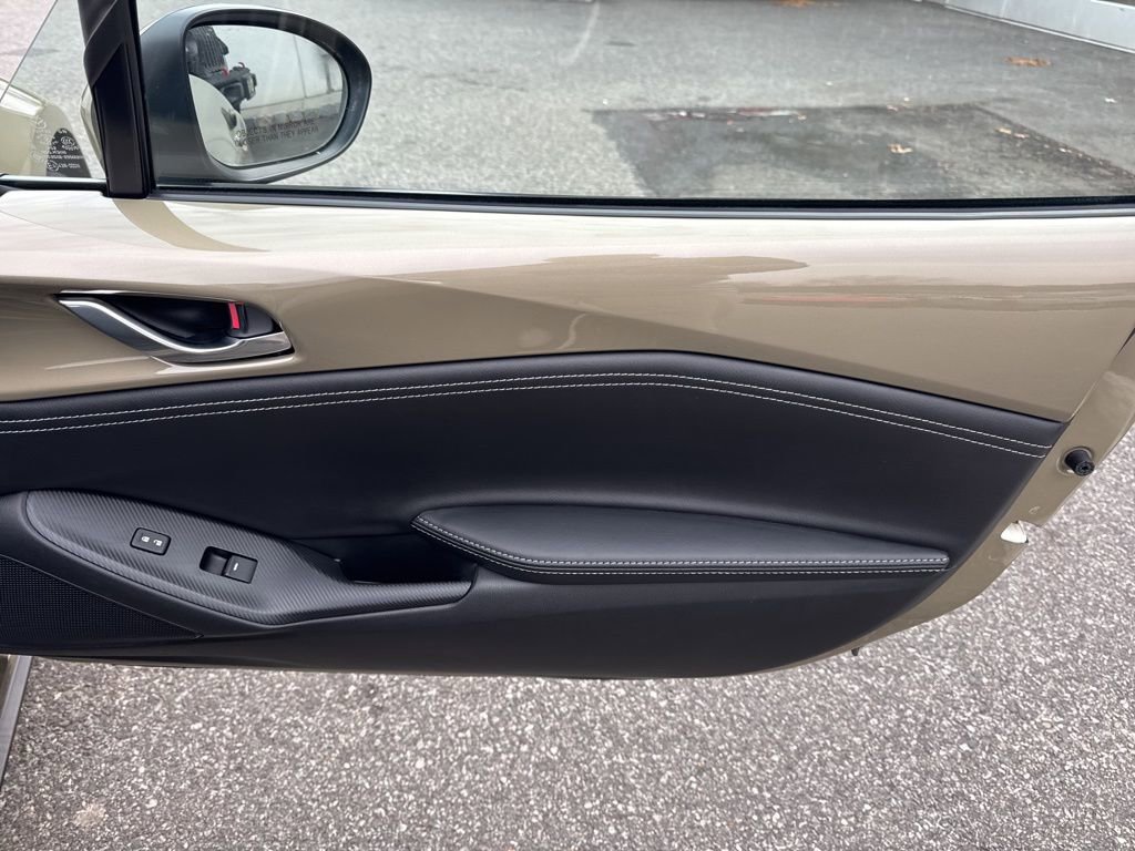 Used 2024 MAZDA MX-5 Miata RF Grand Touring image 22