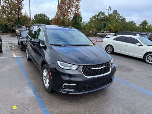 Used 2022 Chrysler Pacifica Touring-L w/ Uconnect Theater Family Group AWD/4WD image 14