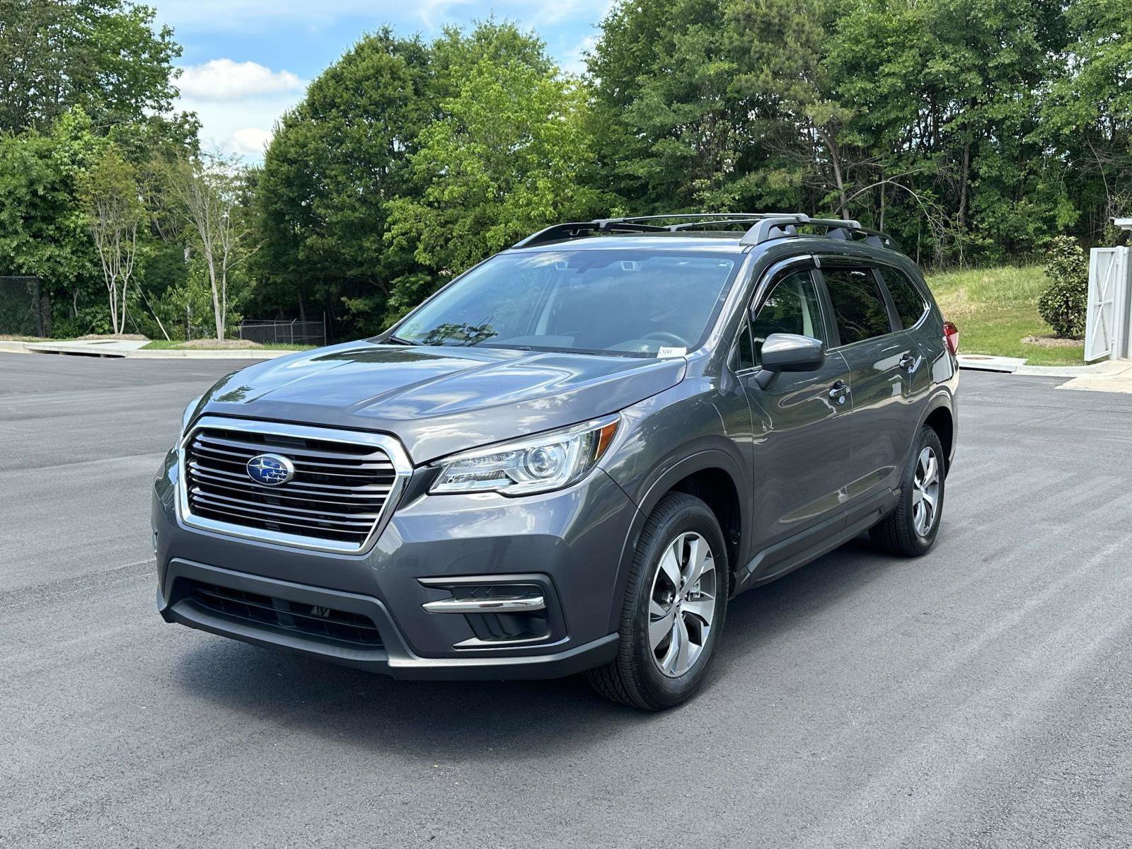 Used 2022 Subaru Ascent Premium w/ Convenience Package AWD/4WD image 3