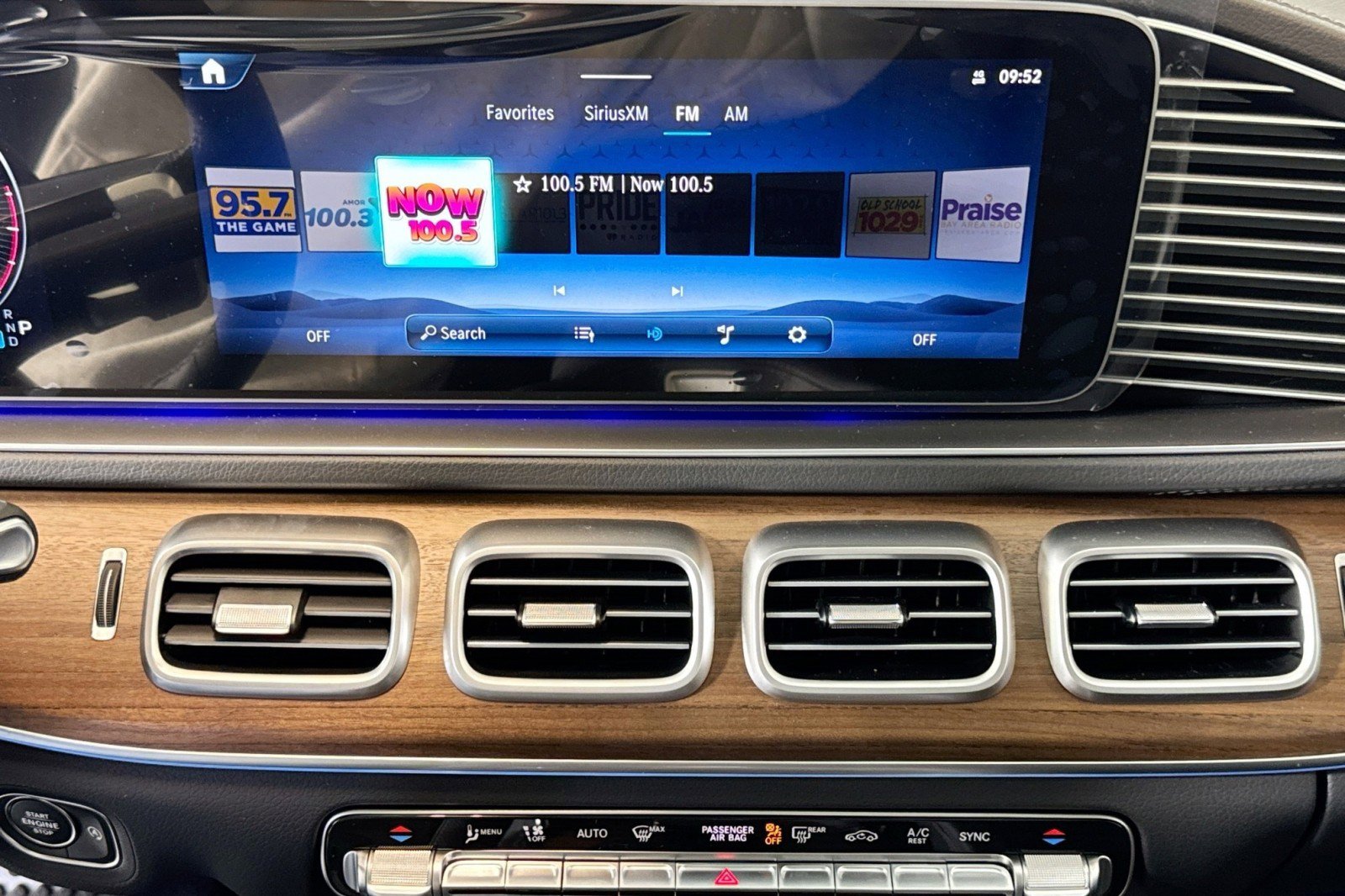 New 2026 Mercedes-Benz GLS 450 4MATIC image 12
