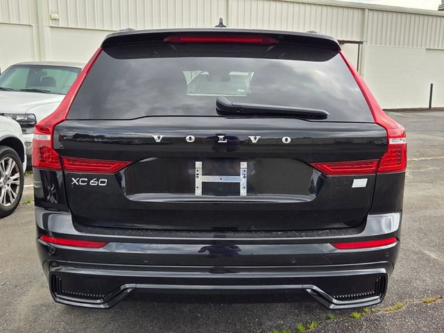 Used 2024 Volvo XC60 T8 Core AWD/4WD image 6