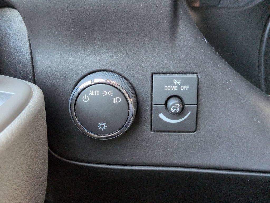 Used 2025 Chevrolet Express 2500 w/ Driver Convenience Package RWD image 26