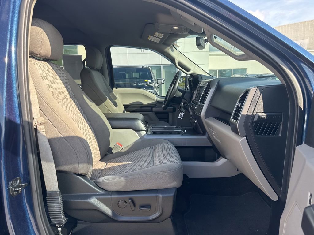 Used 2019 Ford F150 XLT w/ Equipment Group 302A Luxury AWD/4WD image 19