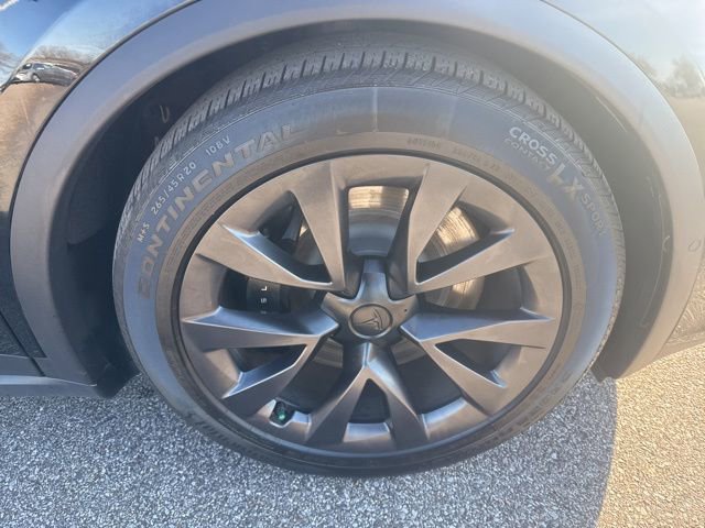 Used 2022 Tesla Model X image 14