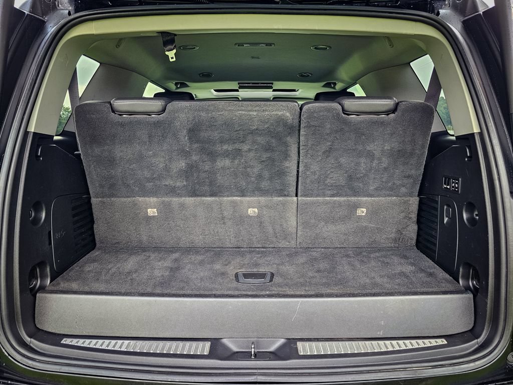 Used 2020 Cadillac Escalade Luxury w/ Escalade Sport Edition RWD image 40