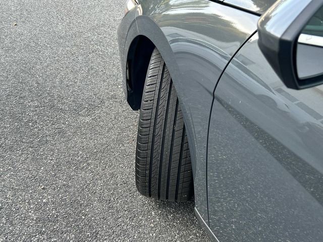 Used 2025 Hyundai Elantra SEL image 10