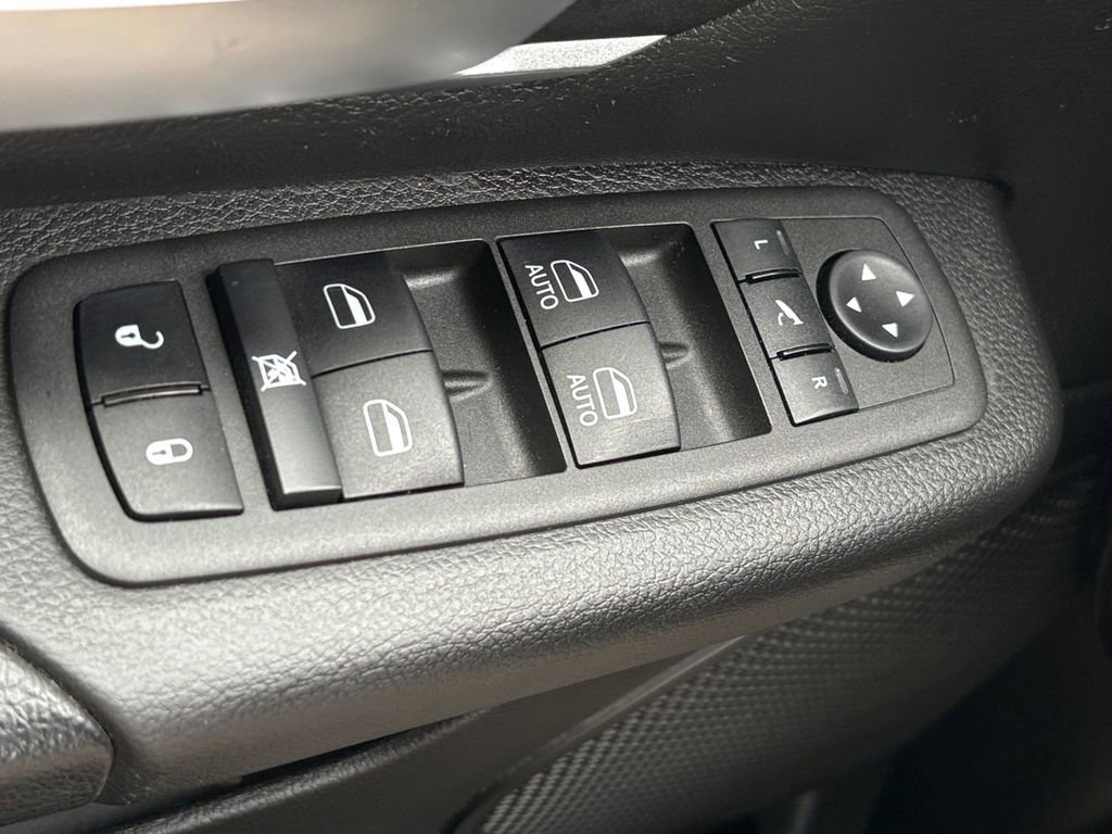 Used 2022 RAM 1500 Big Horn AWD/4WD image 11