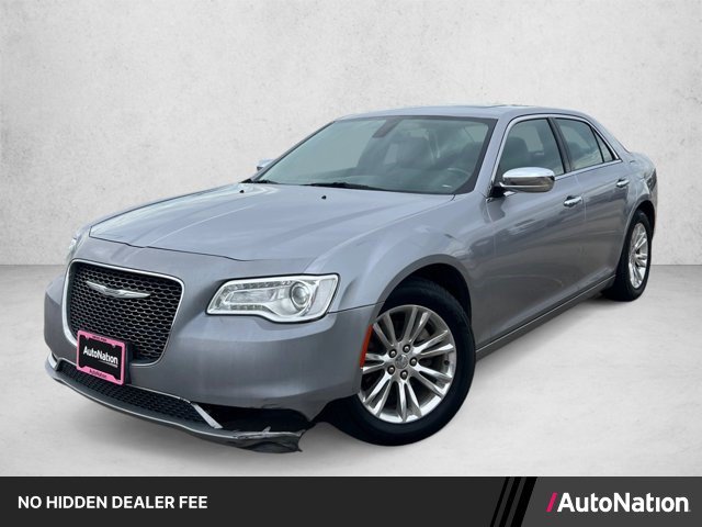 Used 2016 Chrysler 300 C RWD image 1