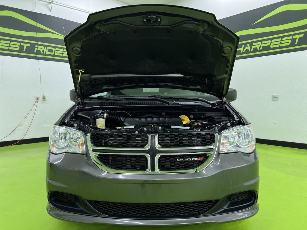 Used 2019 Dodge Grand Caravan SE FWD image 4