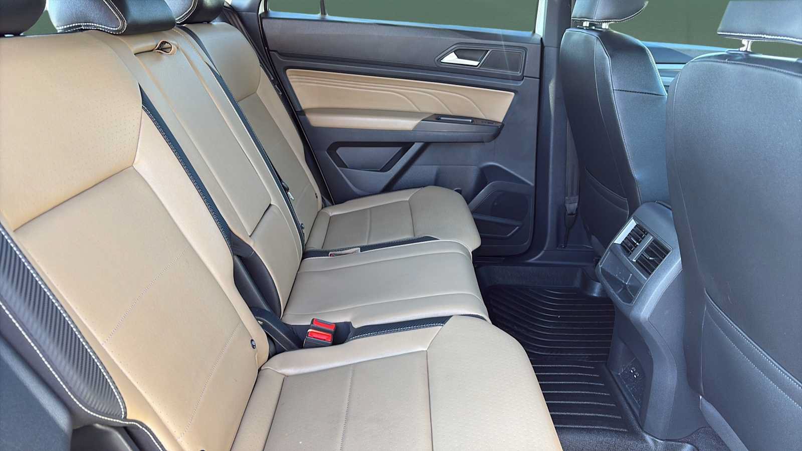 Used 2021 Volkswagen Atlas Cross Sport SEL AWD/4WD image 23