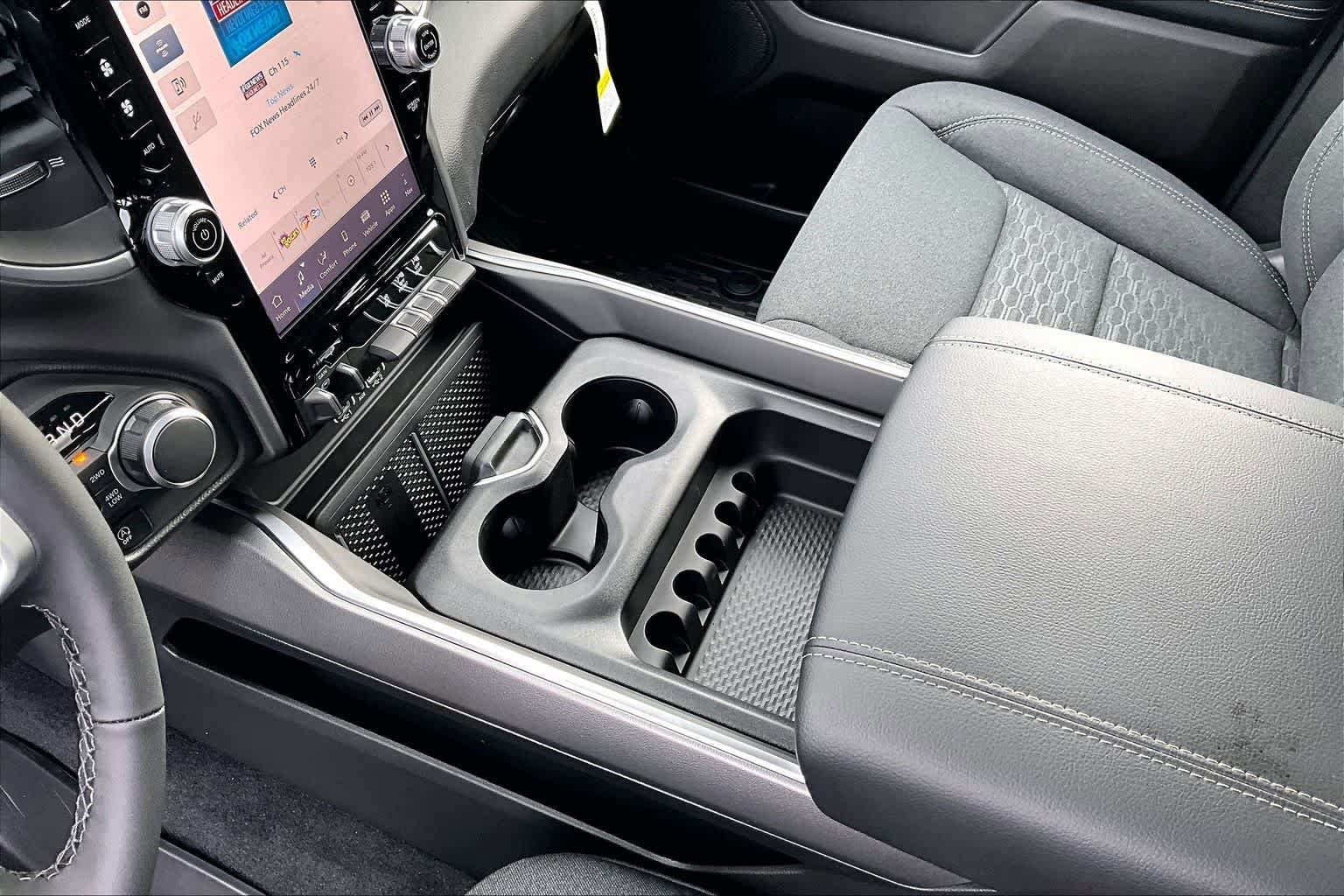 New 2026 RAM 1500 Big Horn AWD/4WD image 17
