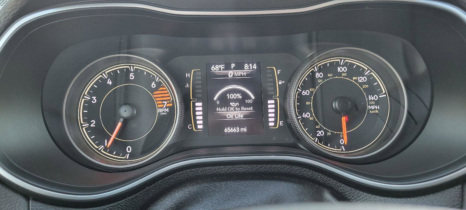 Used 2019 Jeep Cherokee Latitude Plus w/ Cold Weather Group image 10