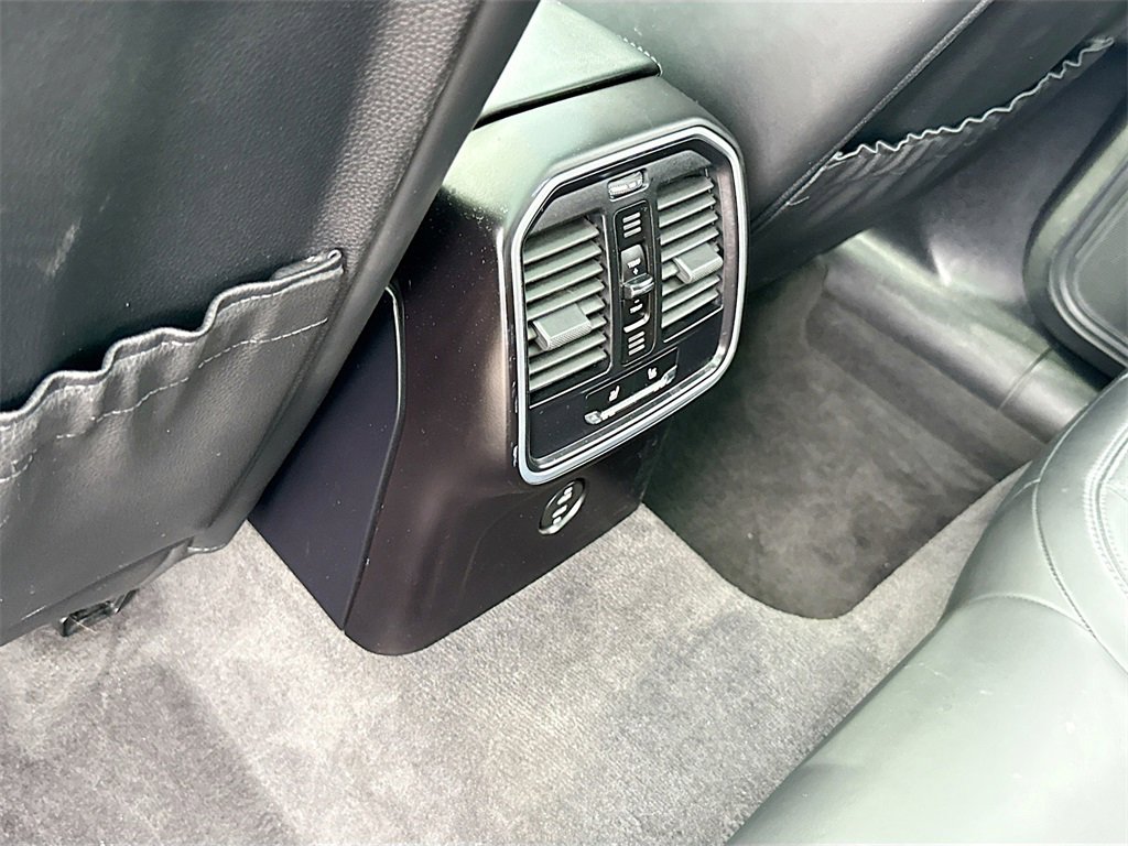 Used 2021 Porsche Macan GTS image 29