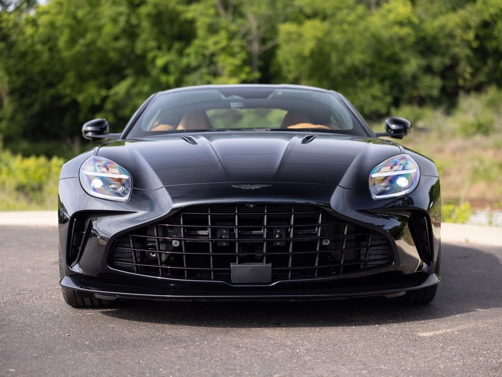 New 2026 Aston Martin V8 Vantage S RWD image 10