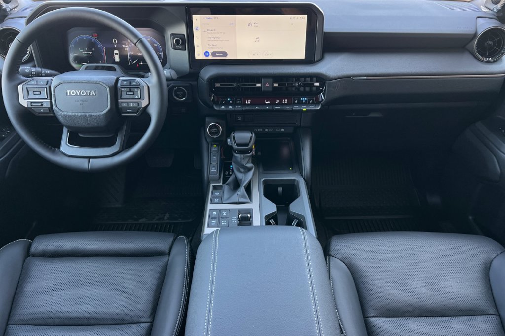 New 2027 Toyota Land Cruiser w/ Premium Package AWD/4WD image 15