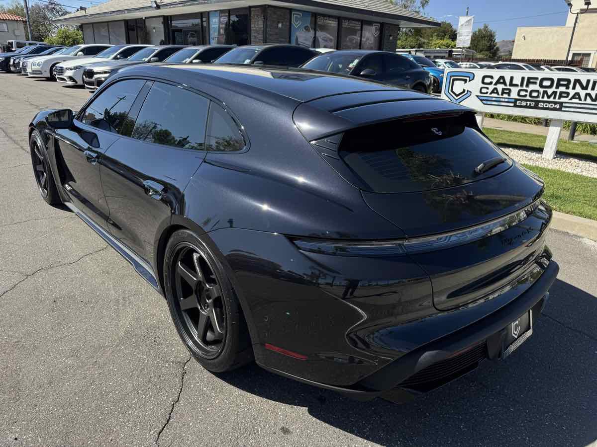 Used 2023 Porsche Taycan GTS AWD/4WD image 3
