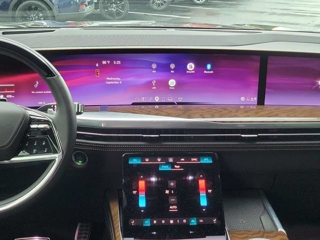 Certified 2026 Cadillac Escalade Platinum Sport w/ LPO, ONYX Package AWD/4WD image 20