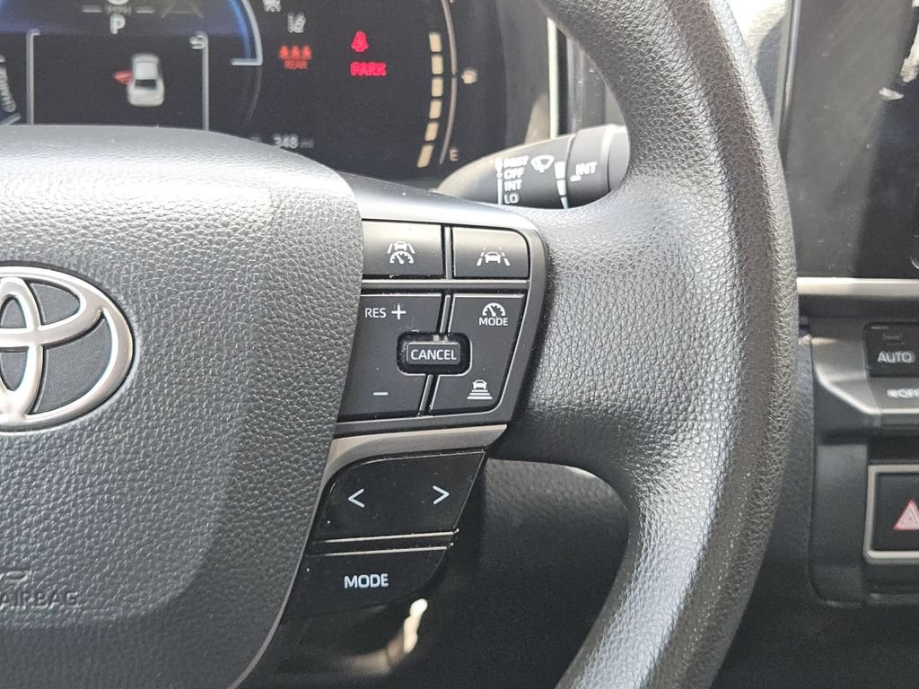 Used 2025 Toyota Camry LE FWD image 24