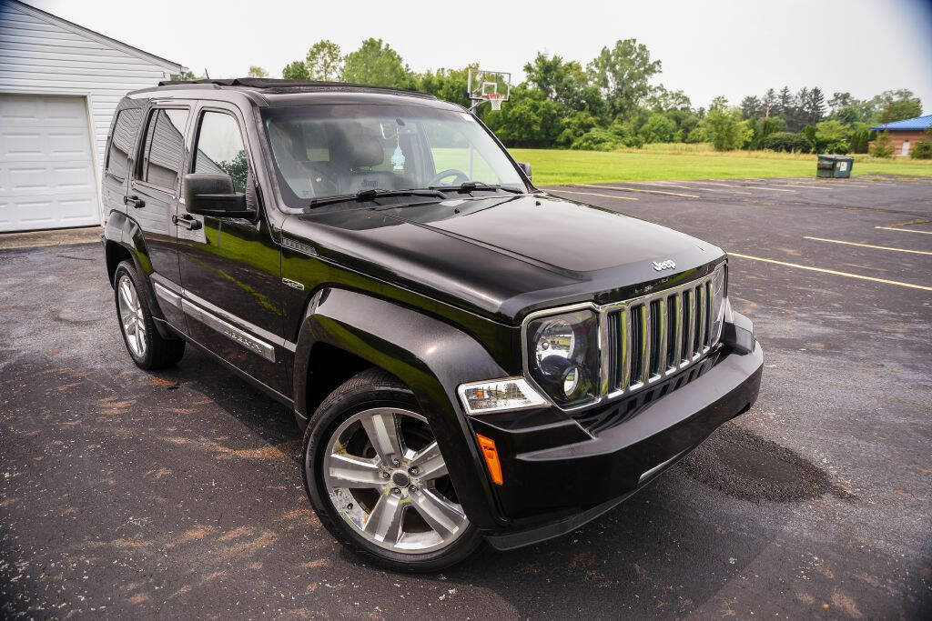 Used 2012 Jeep Liberty Limited Jet image 31