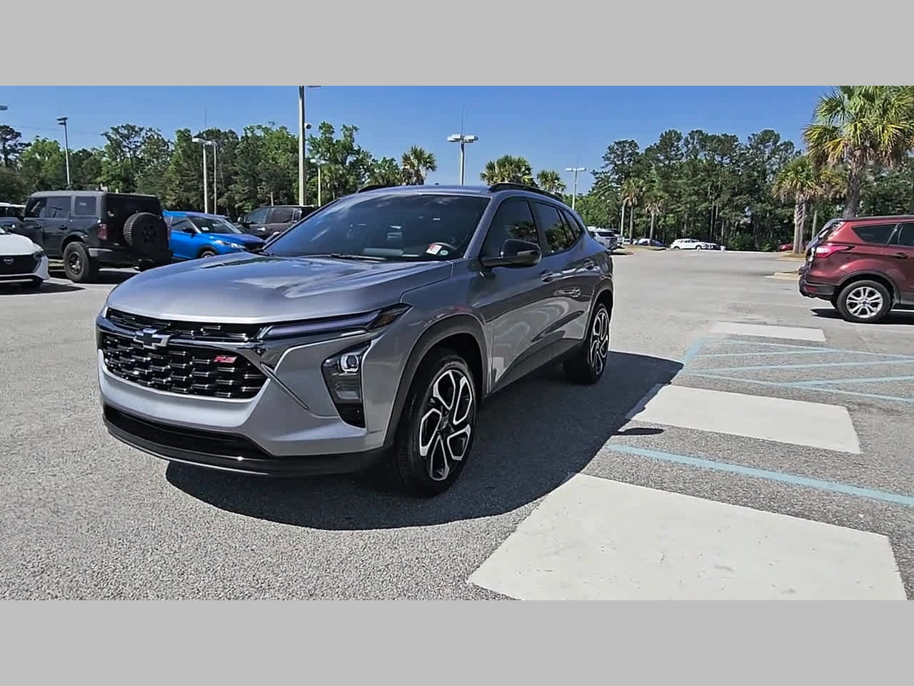Used 2025 Chevrolet Trax RS w/ Driver Confidence Package FWD image 21