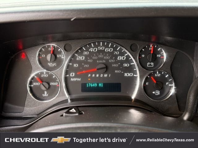 Used 2024 Chevrolet Express 2500 w/ Driver Convenience Package image 17