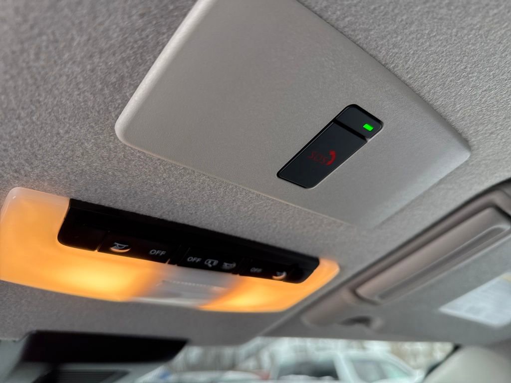 Certified 2024 Nissan Kicks SV image 31