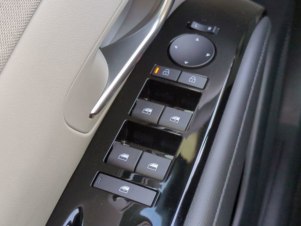 Certified 2025 Hyundai Tucson Limited image 25