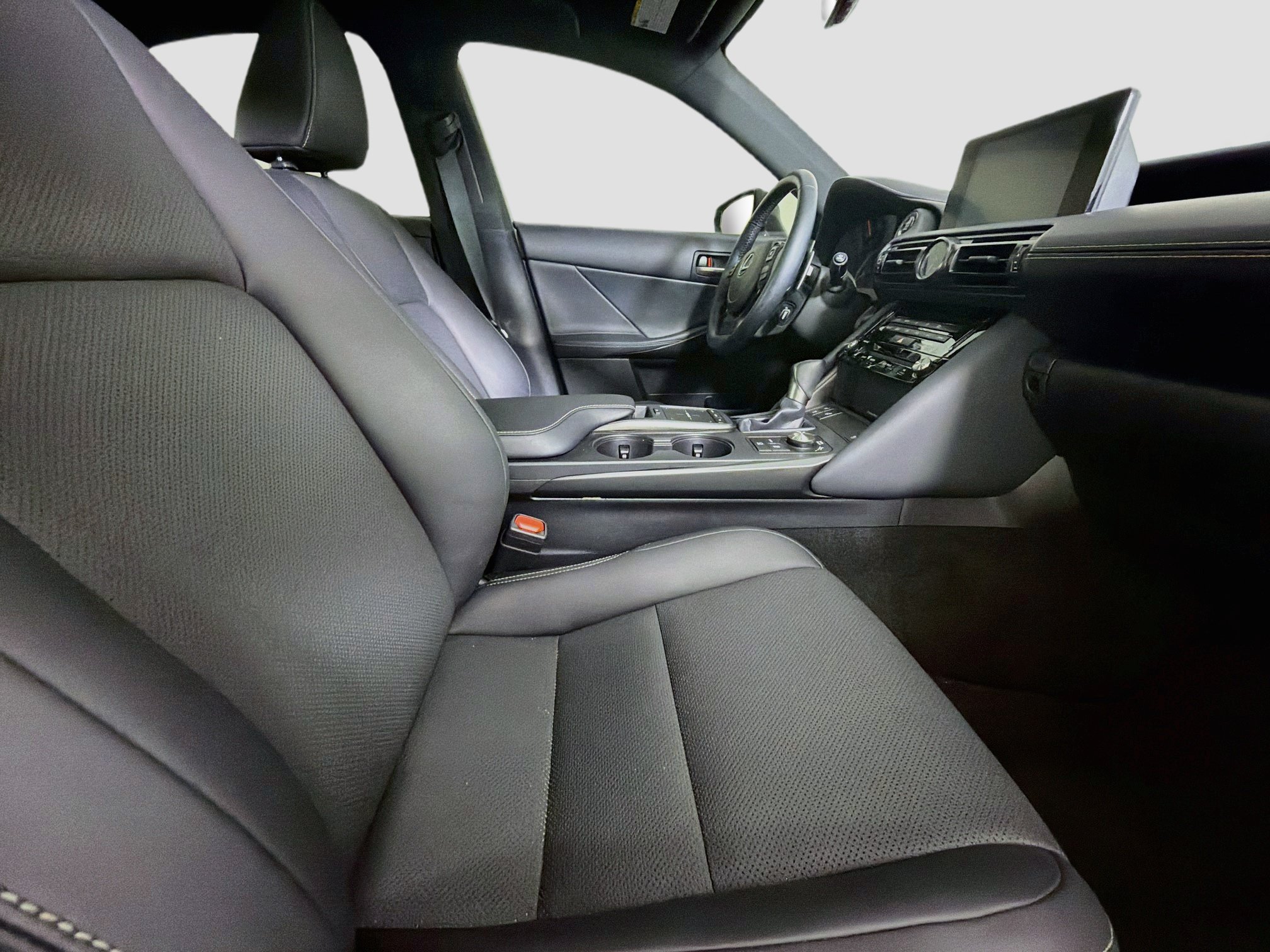 Used 2025 Lexus IS 300 w/ Comfort Package RWD image 30