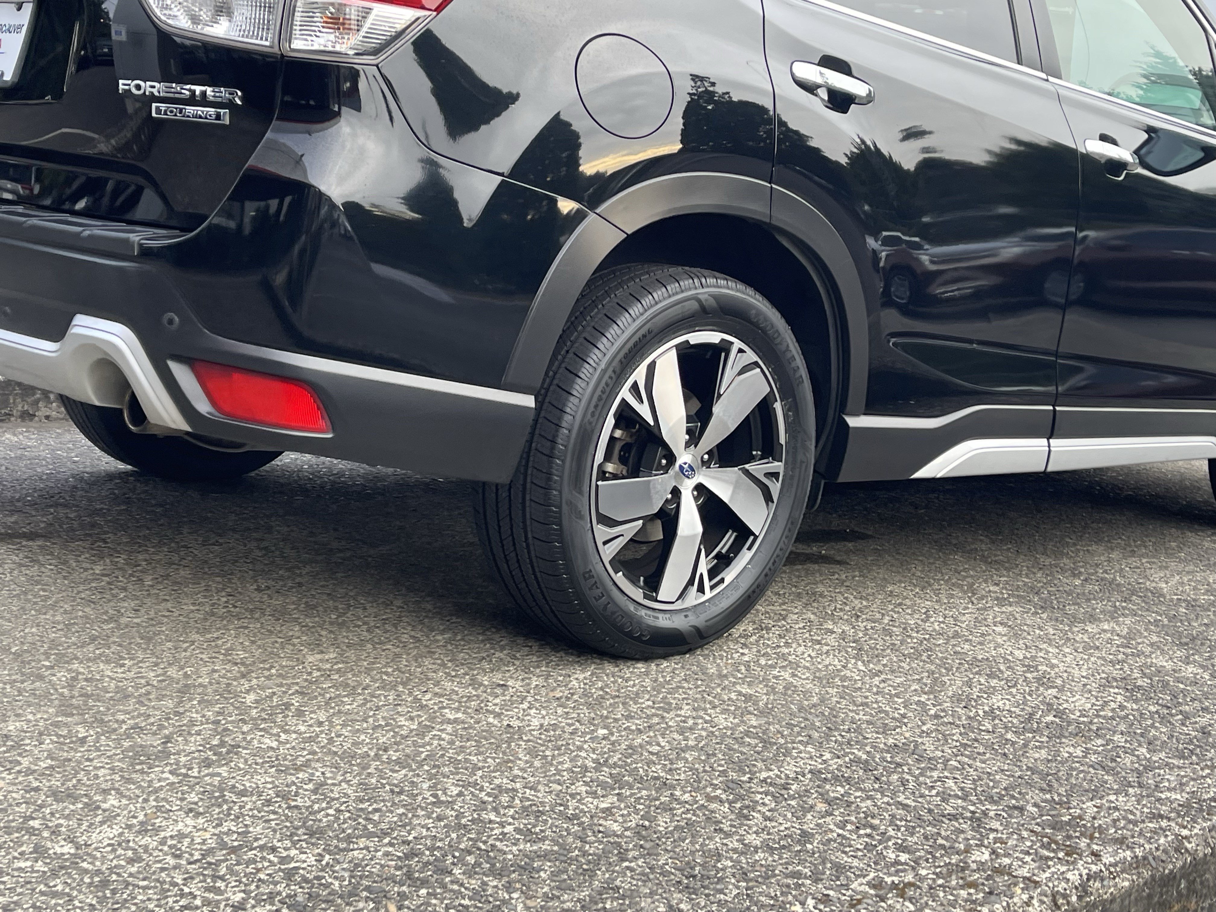 Used 2019 Subaru Forester Touring w/ Popular Package #3 AWD/4WD image 9
