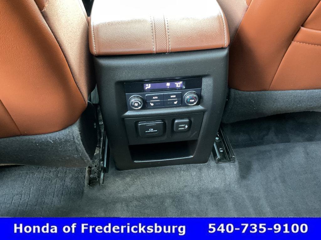 Used 2020 Chevrolet Traverse High Country w/ LPO, Floor Liner Package AWD/4WD image 46