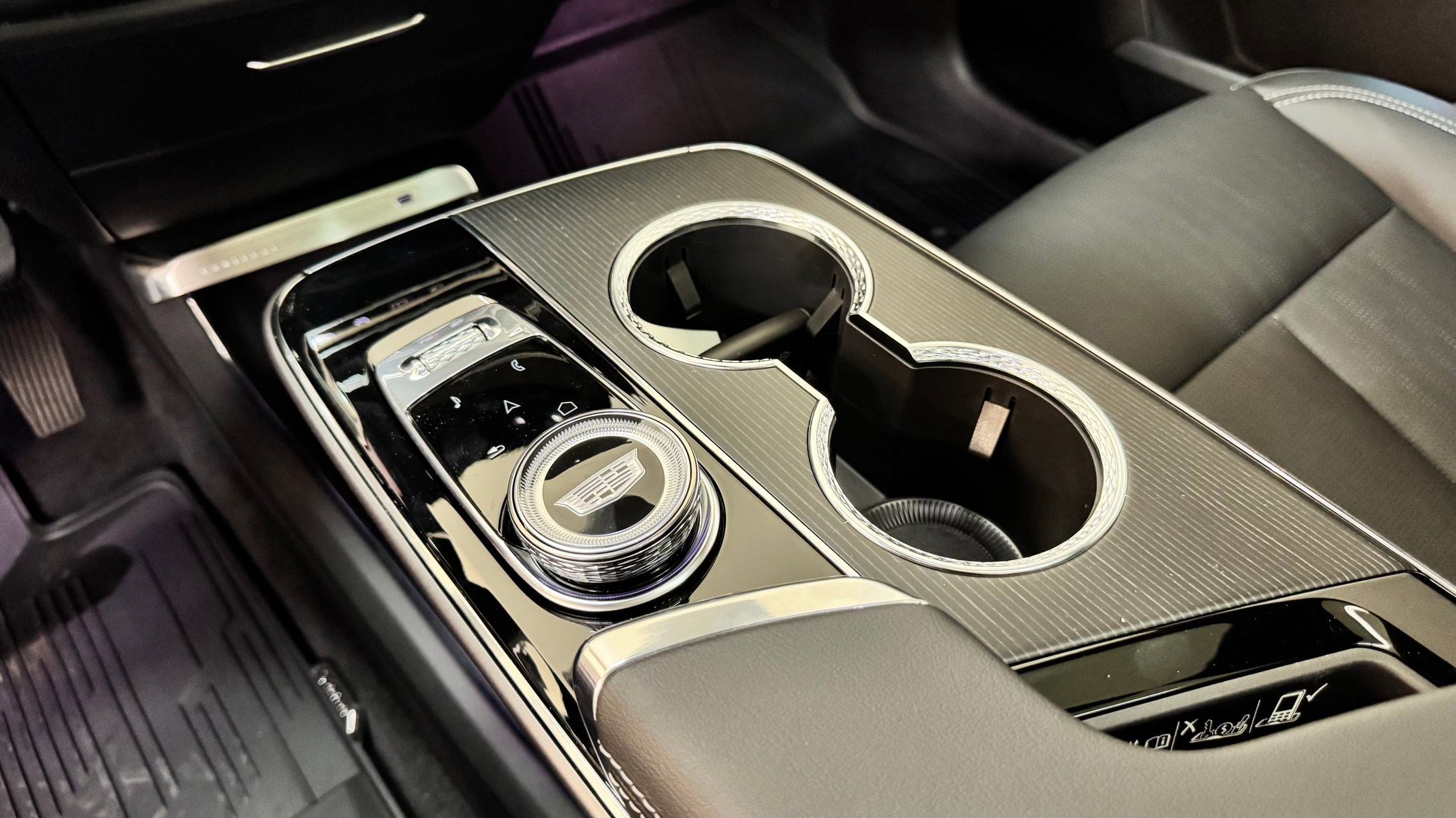 New 2026 Cadillac Lyriq Luxury image 34