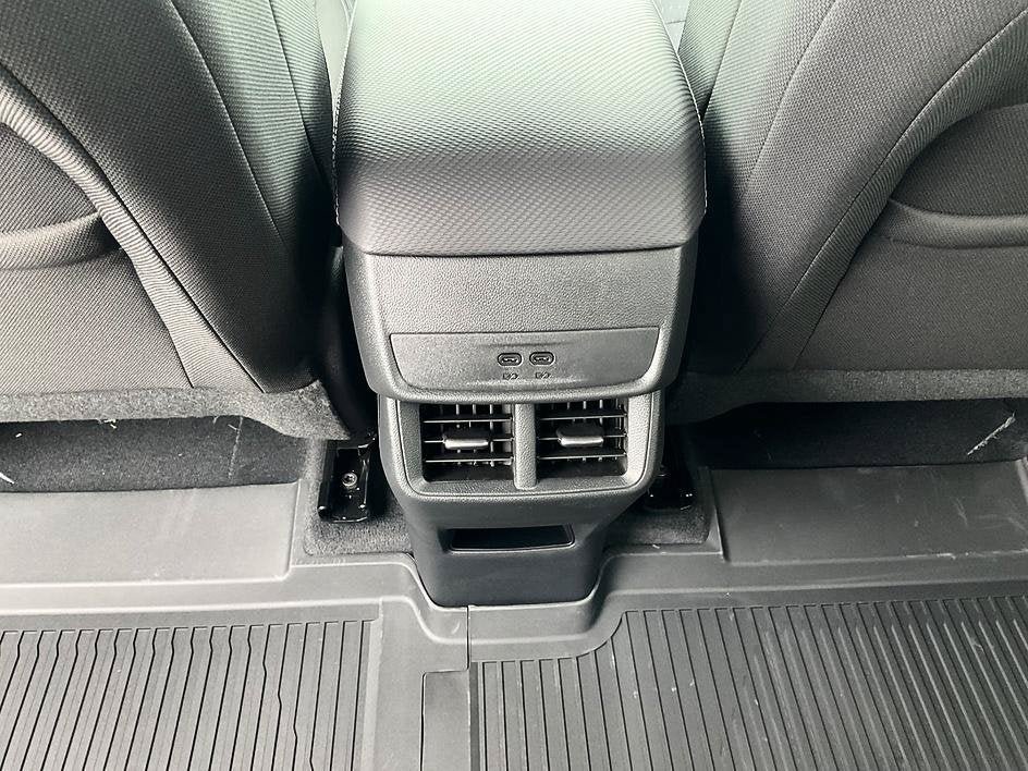 New 2027 Chevrolet Equinox LT w/ Midnight Edition FWD image 32