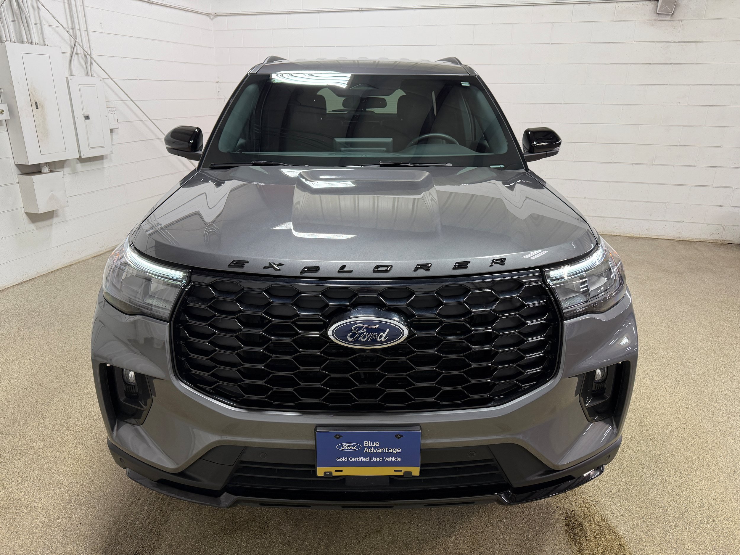 Certified 2025 Ford Explorer ST-Line AWD/4WD image 29