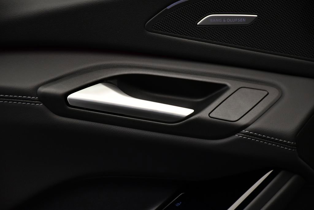 New 2025 Audi Q6 e-tron Premium Plus image 32