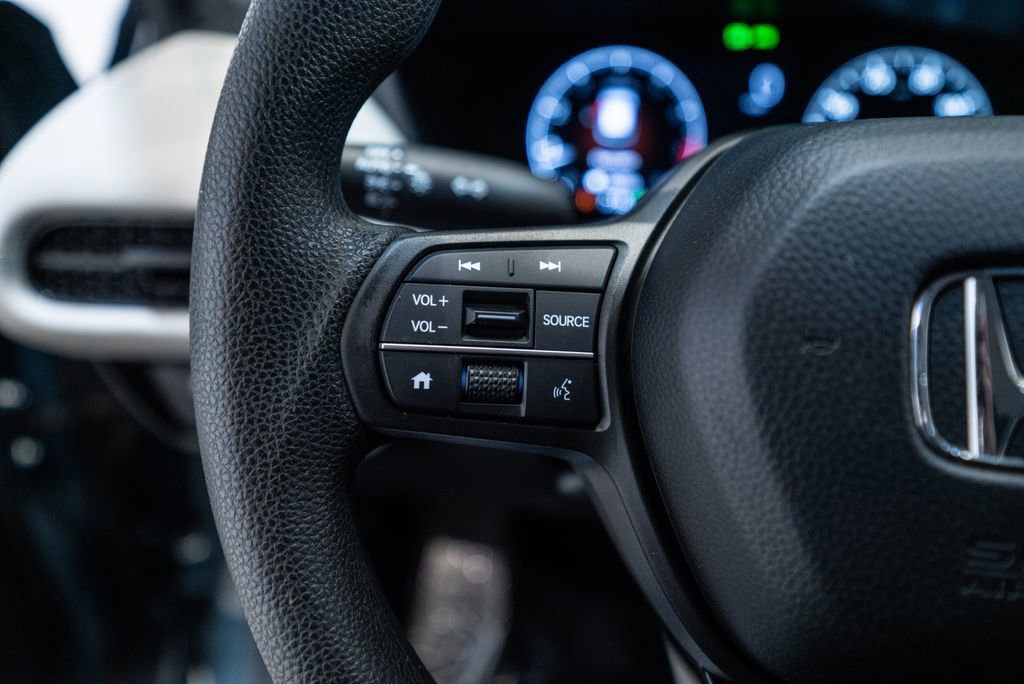 Used 2023 Honda HR-V LX image 19
