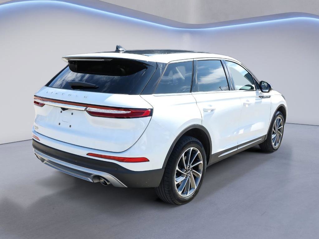 Used 2024 Lincoln Corsair AWD w/ Equipment Group 101A image 6
