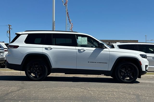 Certified 2023 Jeep Grand Cherokee L Laredo AWD/4WD image 5