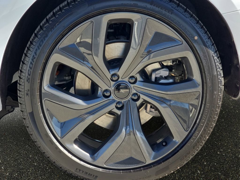 New 2026 Land Rover Range Rover Sport Dynamic SE AWD/4WD image 35