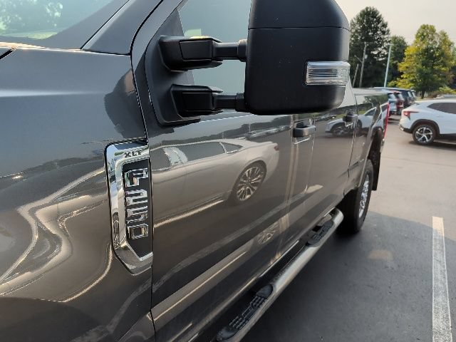 Used 2017 Ford F250 XLT AWD/4WD image 7