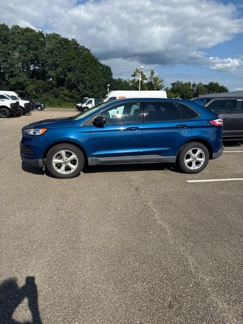 Used 2020 Ford Edge SE FWD image 4